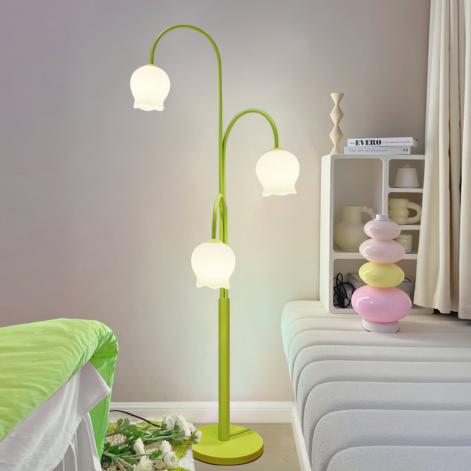 Bell Orchid Floor Lamp, detail