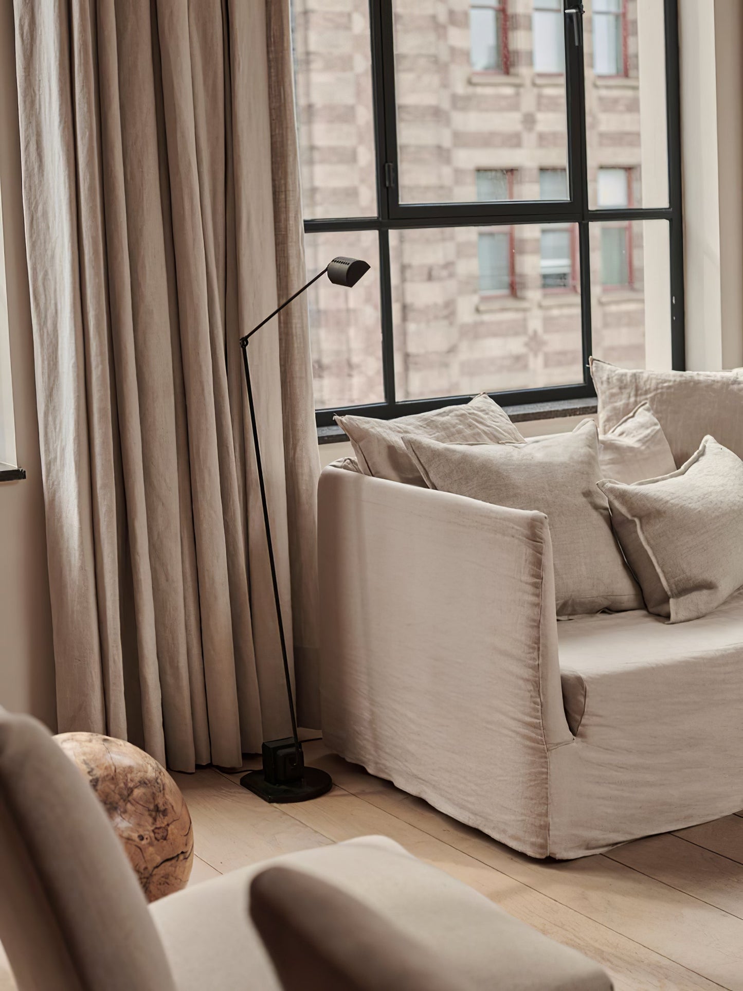 Daphine Floor Lamp – Dimmable, view 31