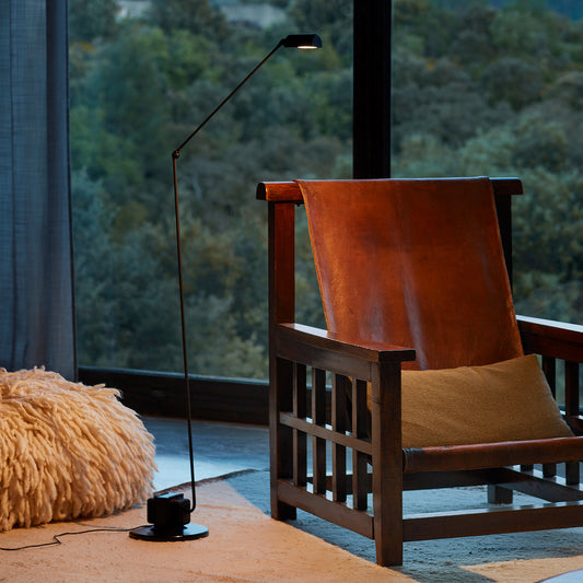 Daphine Floor Lamp – Dimmable