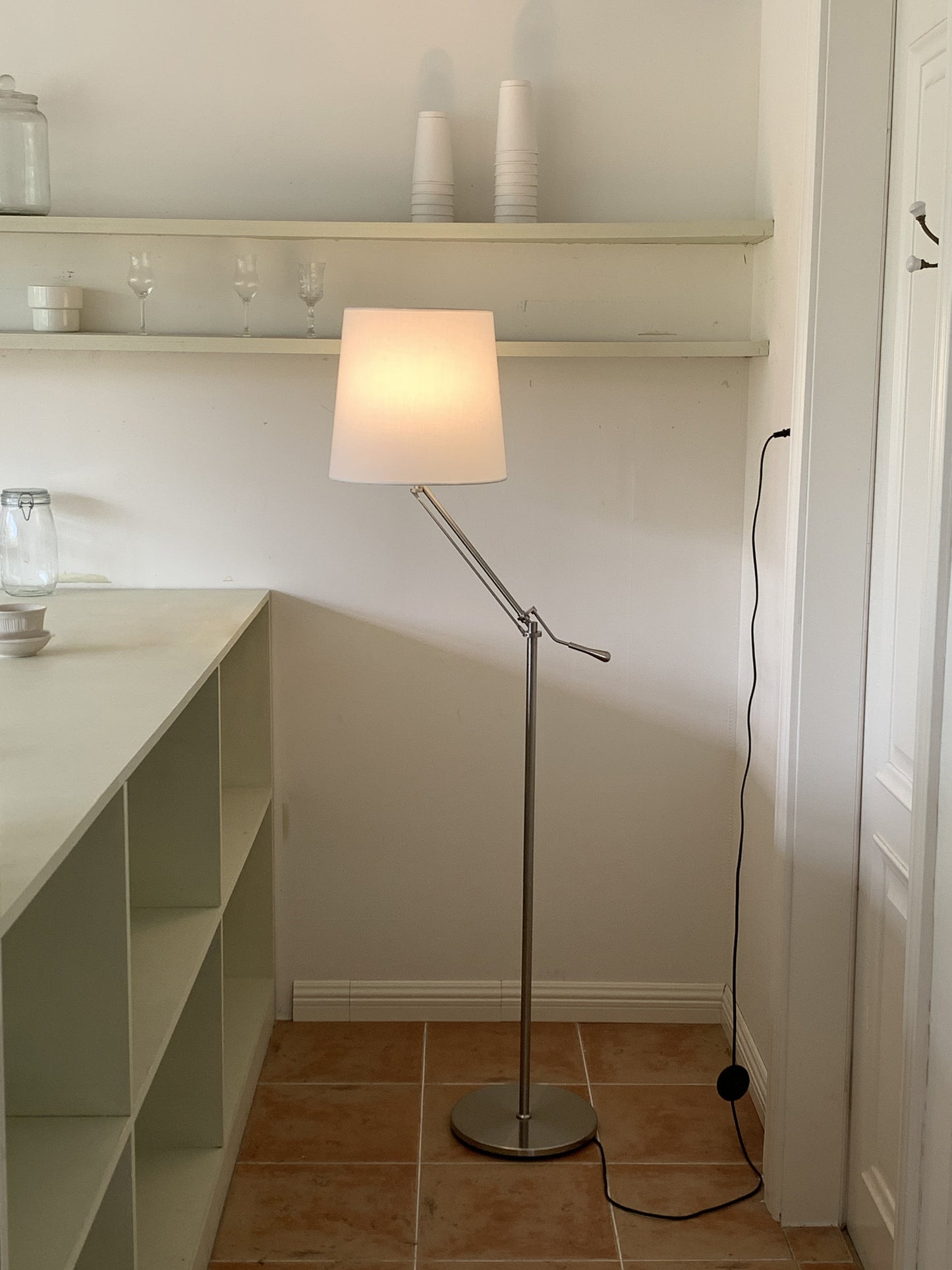 Eichholtz Medea Floor Lamp, view 16