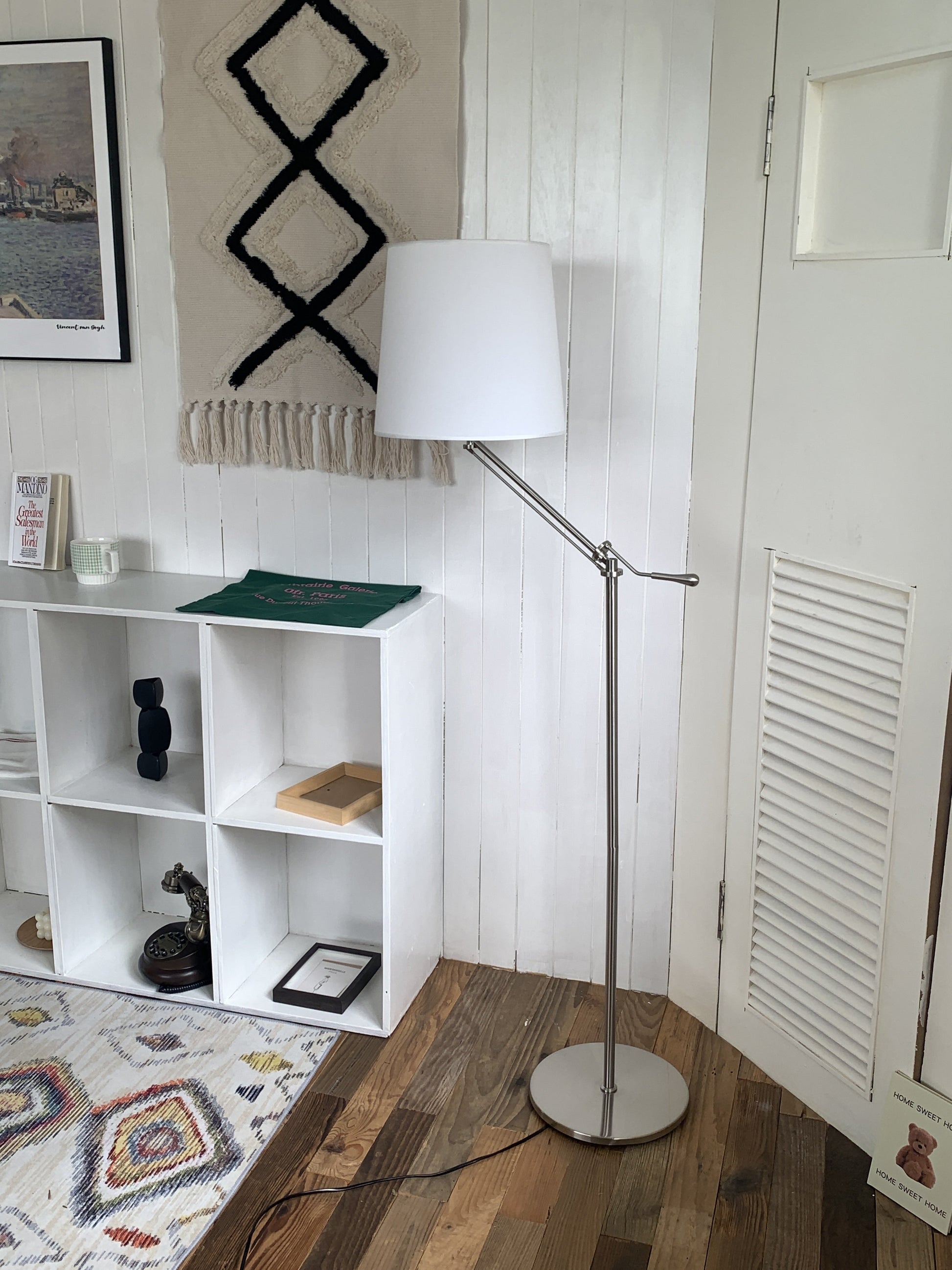 Eichholtz Medea Floor Lamp, view 24