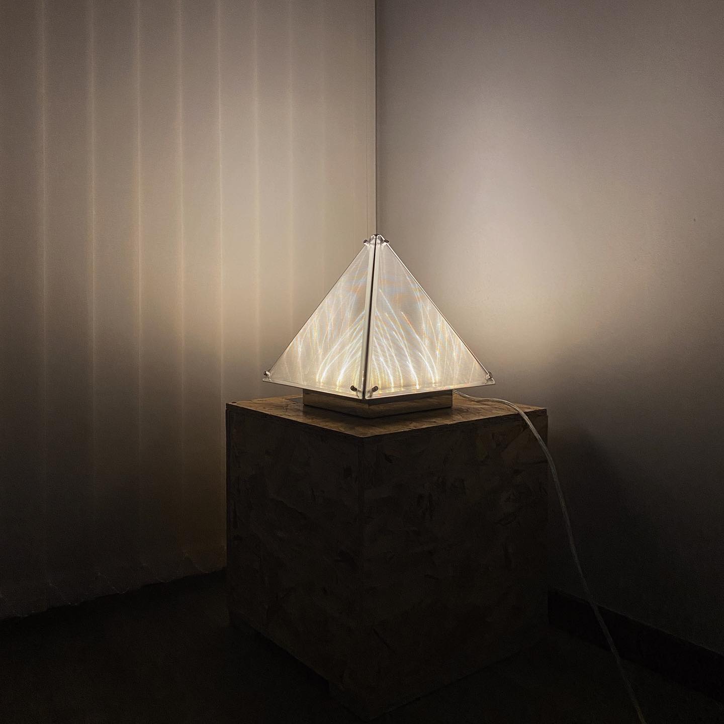Fragment Table Lamp, view 16