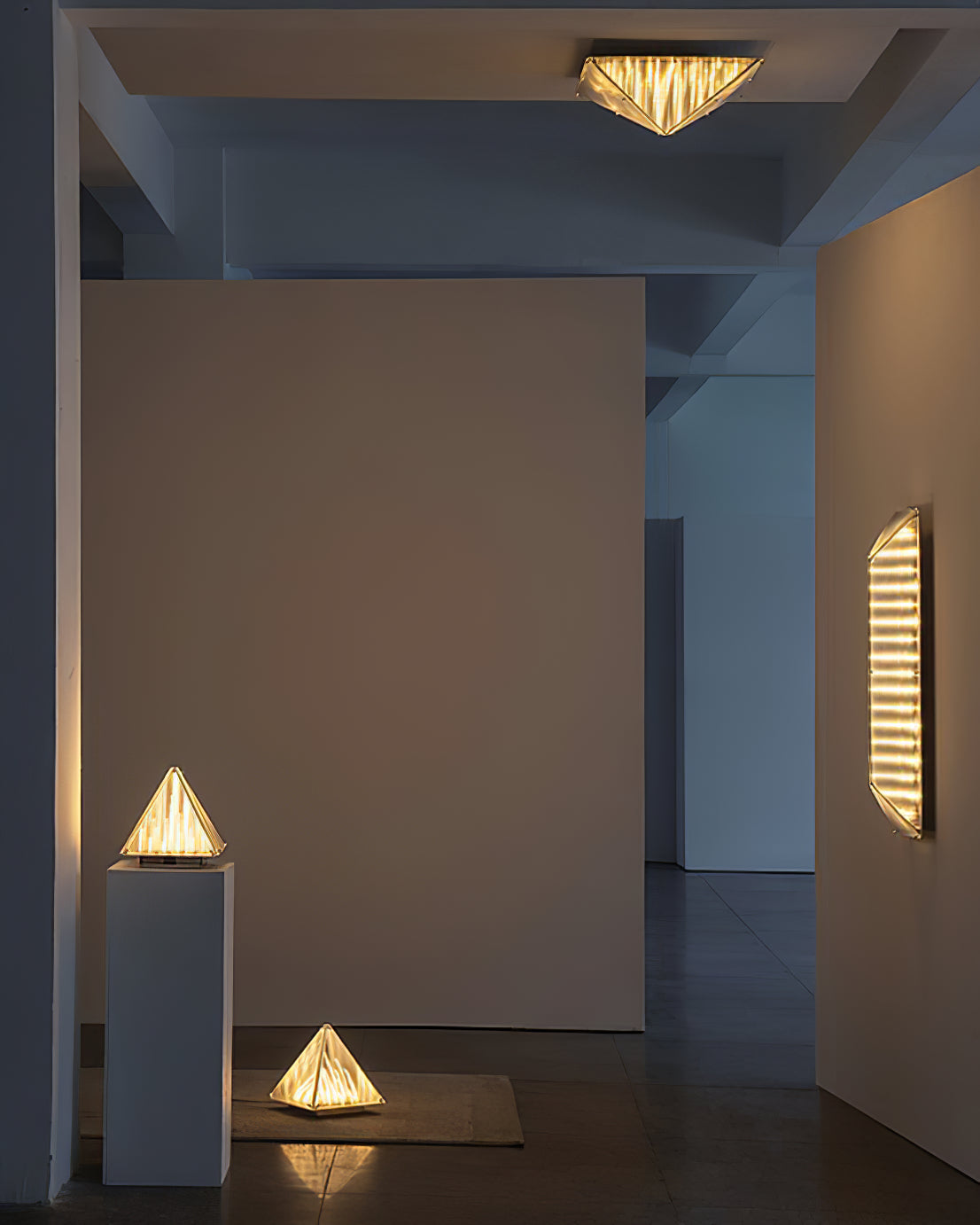 Fragment Table Lamp, view 21