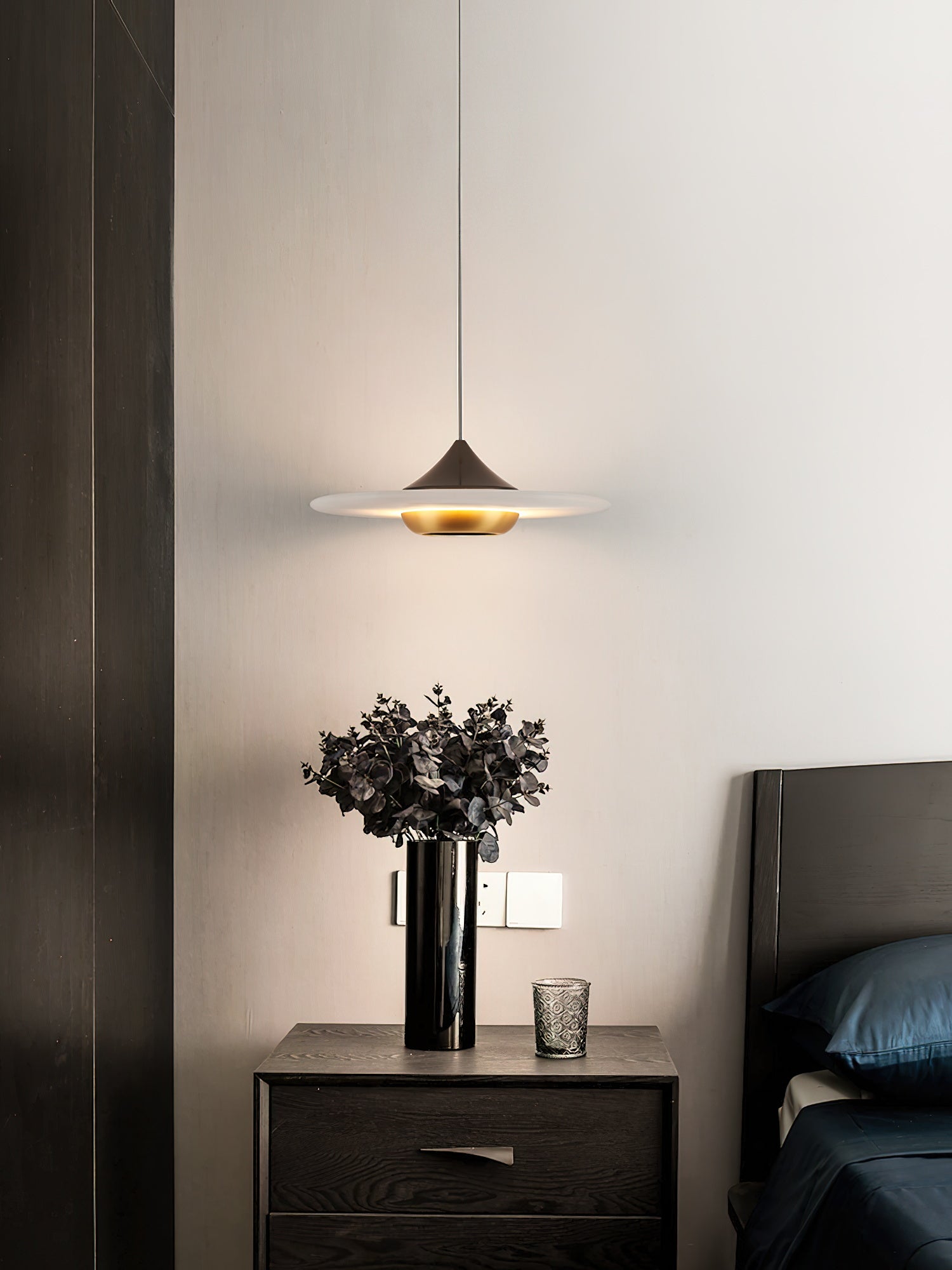 Ipno LED Alabaster Pendant Light, view 11