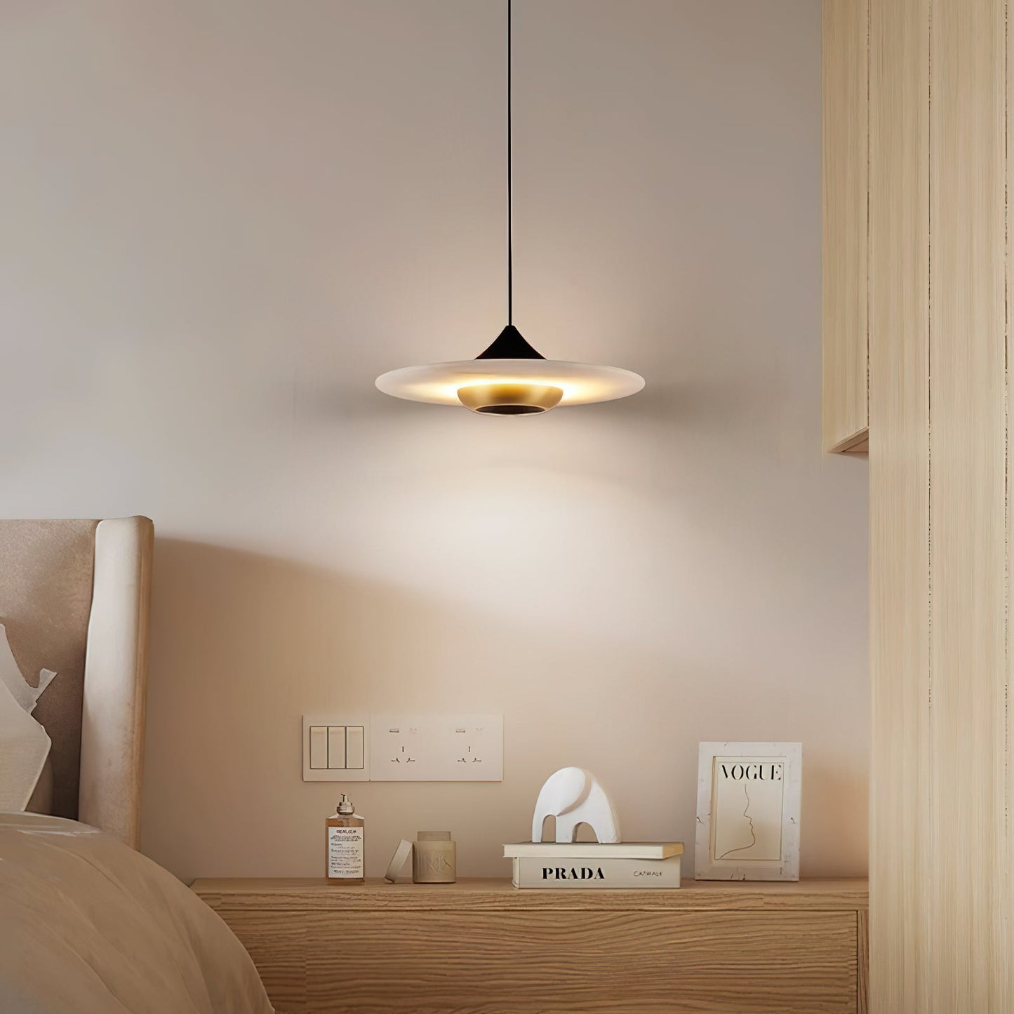 Ipno LED Alabaster Pendant Light, alternate view