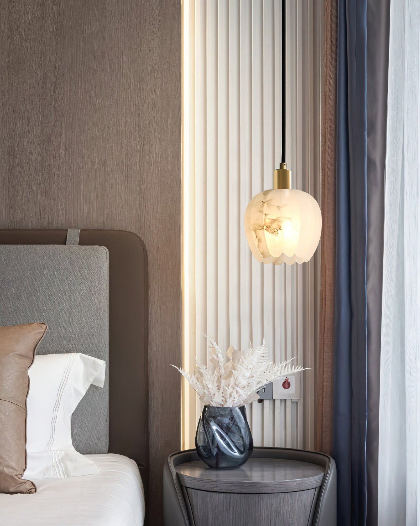 Lilin Alabaster Pendant Light, view 20