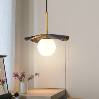 Montera Alabaster Pendant Light, detail
