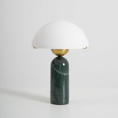 Peono Alabaster Table Lamp – Dimmable, detail