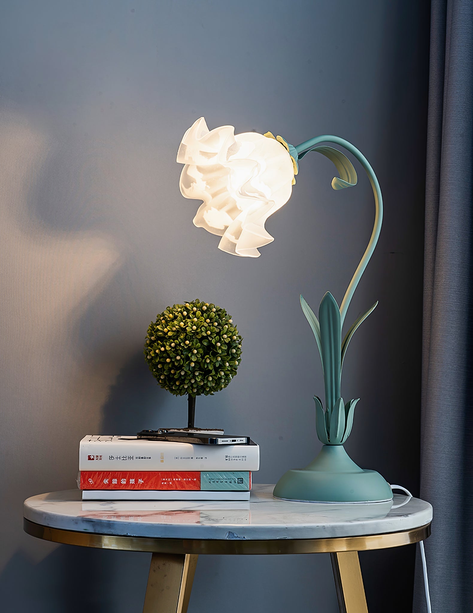 Romantic Flower Table Lamp, view 9