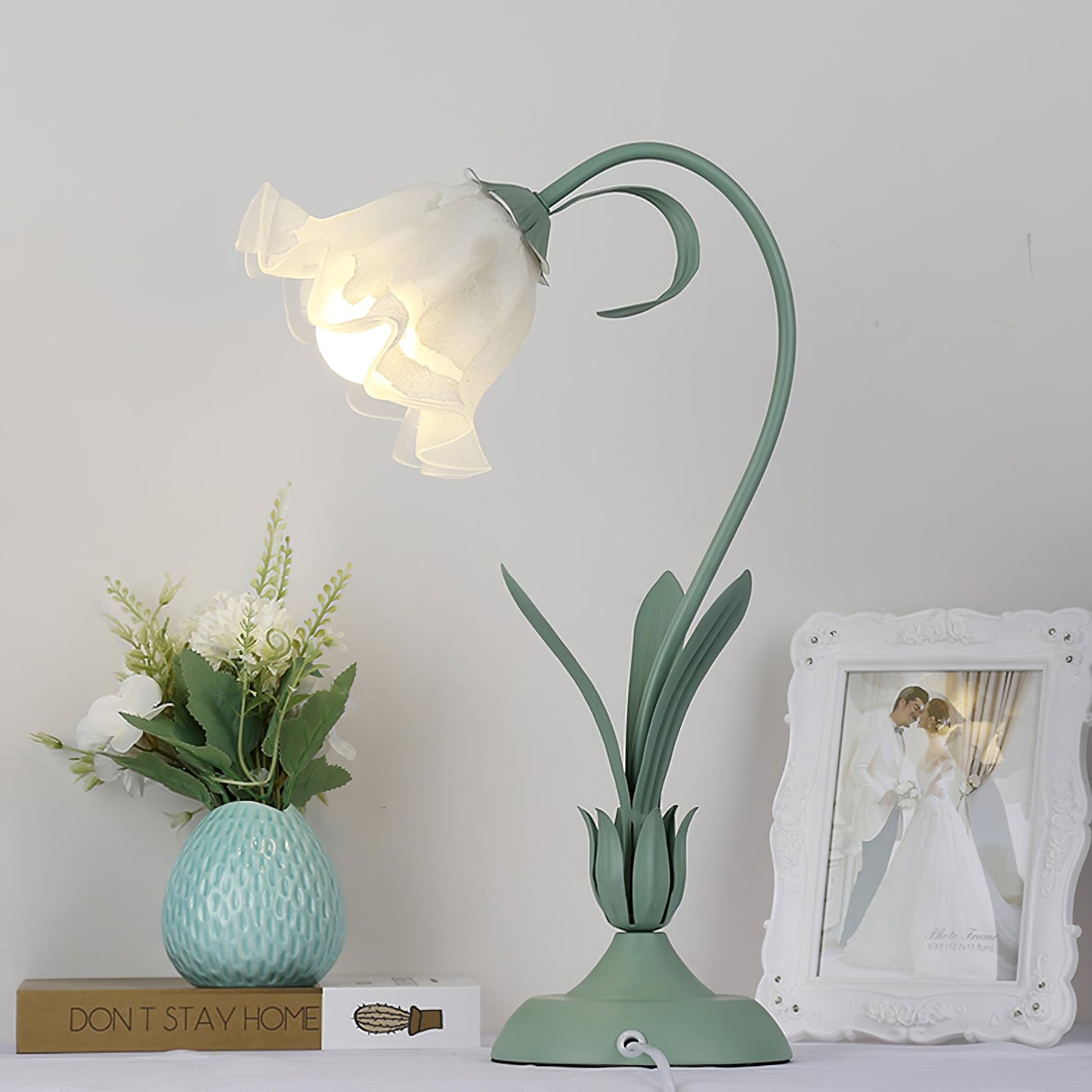 Romantic Flower Table Lamp, alternate view