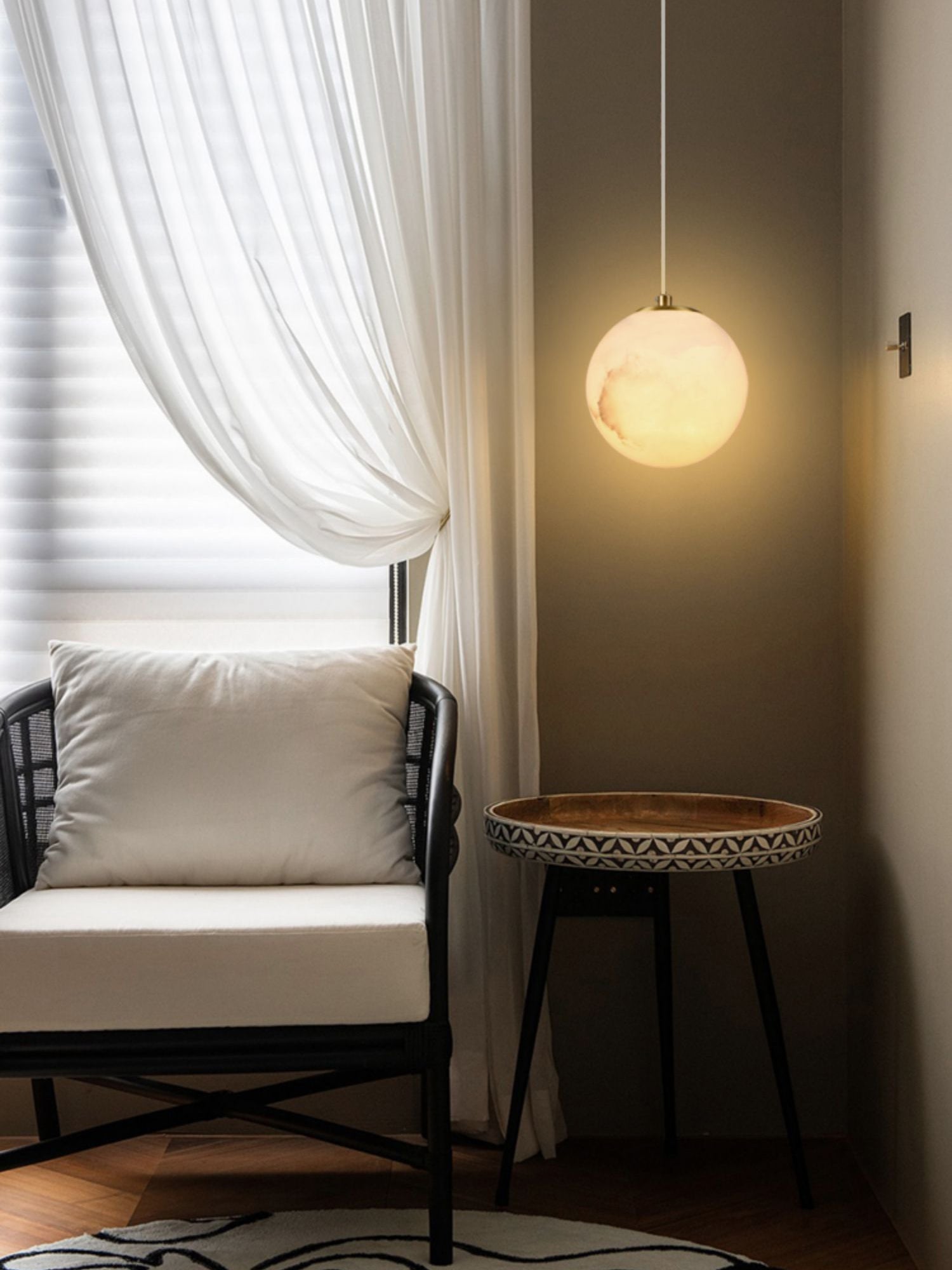 Savina Alabaster Pendant Light – Dimmable, view 14