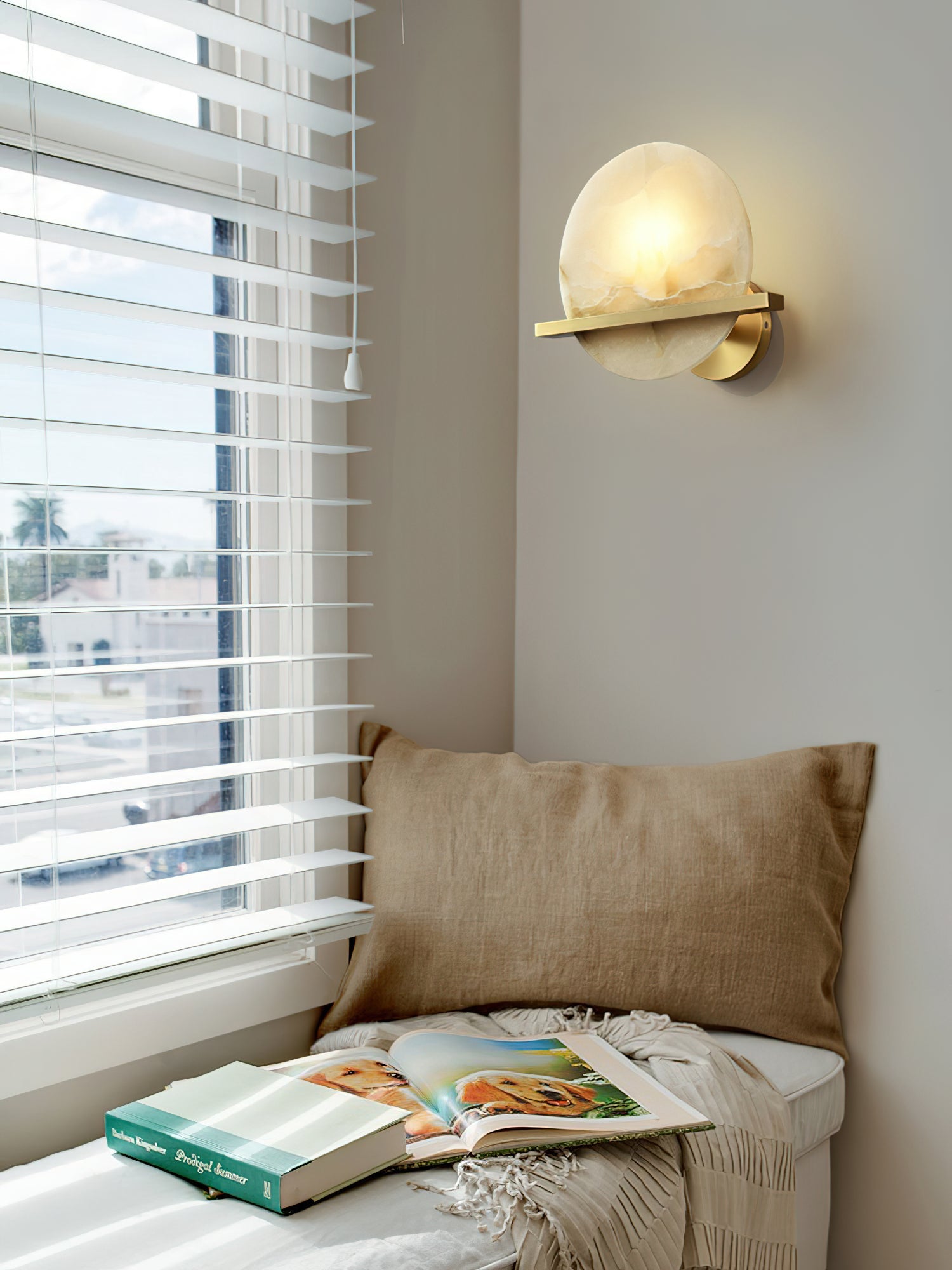 Savion Alabaster Wall Lamp, view 11